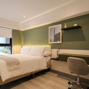 2 عدّة غرف نوم ومكتب ومكواة/لوح كي وخدمة الإنترنت