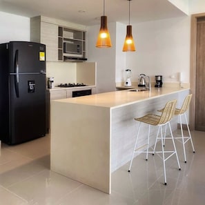 2 bedrooms, Internet - w Fantastic 2BR w AC in Sunny Cartagena (Cartagena)
