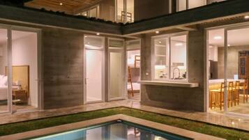 House | 4 bedrooms, iron/ironing board, Internet