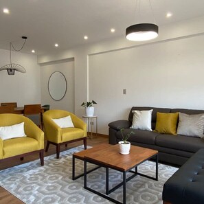 Apartment | 3 bedrooms, Internet - Awesome 3BR With Balcony in Miraflores (Lima)