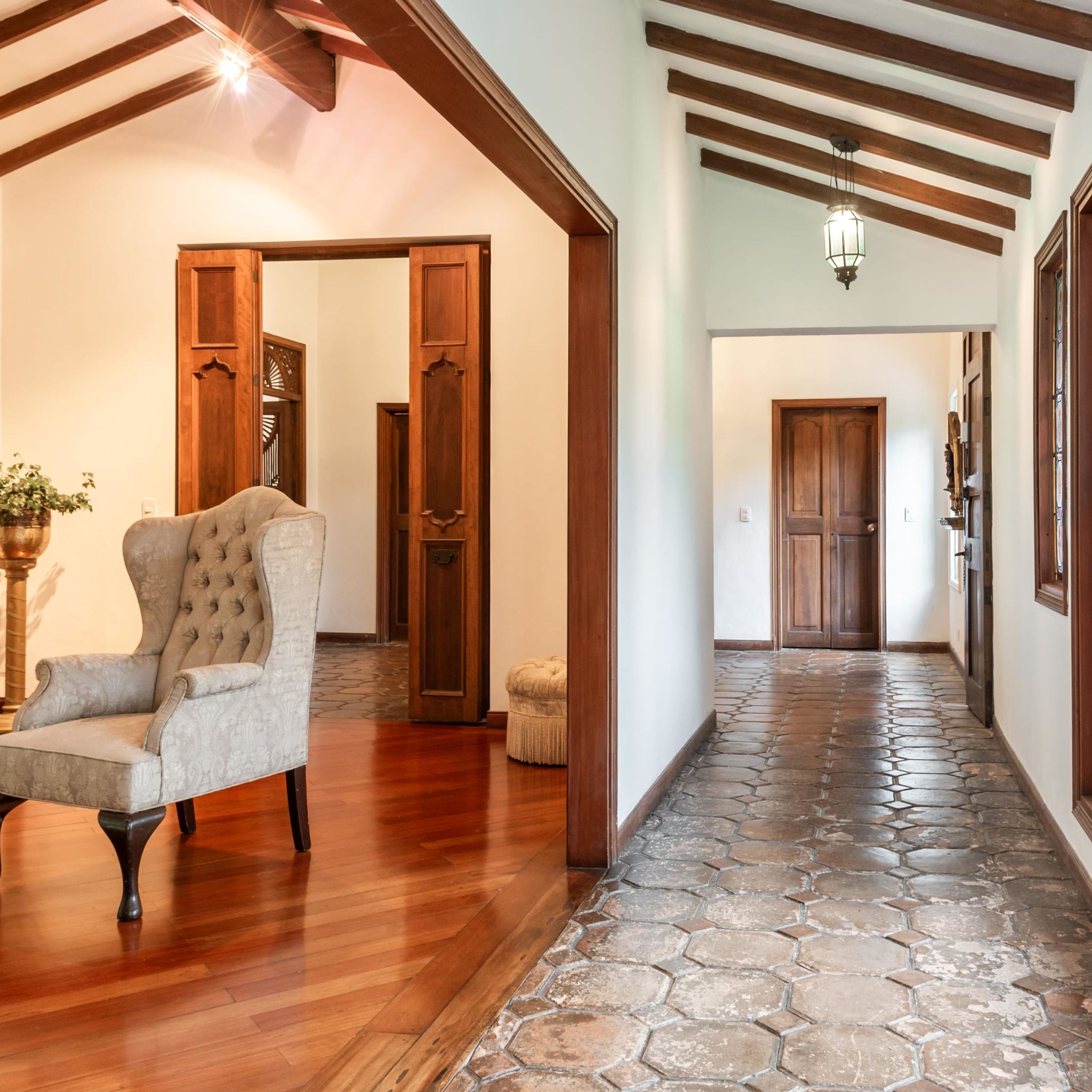 House | 4 bedrooms, Internet