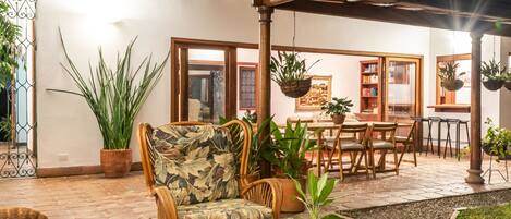 House | 4 bedrooms, Internet