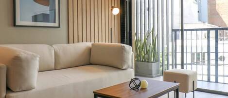 Apartment | 2 bedrooms, iron/ironing board, Internet