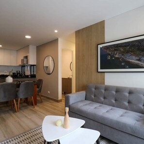 Apartment | 3 bedrooms, Internet - Cozy 3BR With Balcony in the Heart of Miraflores (Lima)