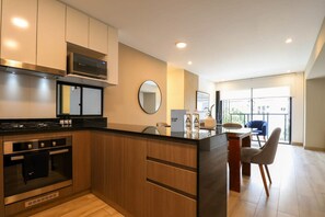 Apartment | 3 bedrooms, Internet - Cozy 3BR With Balcony in the Heart of Miraflores (Lima)