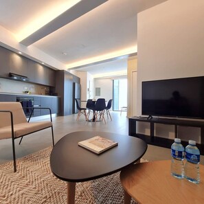 Apartment | 2 Schlafzimmer, Schreibtisch, Bügeleisen/Bügelbrett, Internetzugang