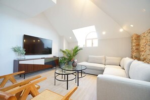 Apartment - w Lovely 2BR in Casco Viejo (Panama City)