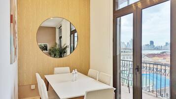 Apartment | 3 bedrooms, Internet