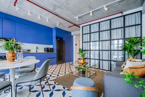 Apartment | 2 bedrooms, Internet - w Stylish 2BR in Plaza Herrera (Panama City)