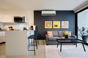 公寓 | 1 間臥室、網路服務