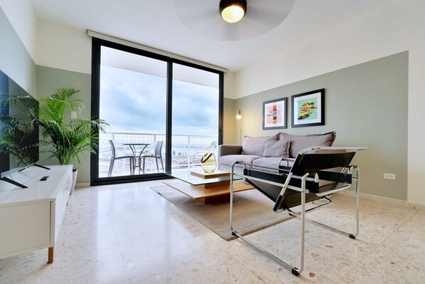 1 bedroom, Internet - w Unique 1BR in Casco Antiguo (Panama City)