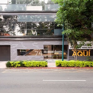 1 غرفة نوم وخدمة الإنترنت