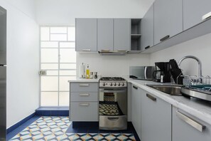 2 bedrooms, Internet - w Fantastic 2BR in Condesa (Mexico City)