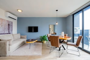Apartment | 1 bedroom - Cozy 1BR With Balcony in Santa Ana (Panama City)
