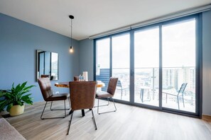 Apartment | 1 bedroom - Cozy 1BR With Balcony in Santa Ana (Panama City)