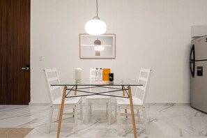 Apartment | 1 bedroom, Internet - w Upscale 1BR in Polanco (Mexico City)