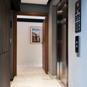 公寓 | 3 間睡房、互聯網