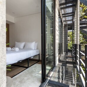 3 bedrooms, Internet - w Bright 3BR Duplex With Terrace in Polanco (Mexico City)