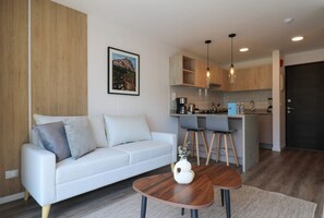 Apartment | 1 bedroom, Internet - Amazing 1BR With Modern Balcony in San Isidro (Lima)