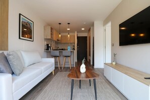 Apartment | 1 bedroom, Internet - Amazing 1BR With Modern Balcony in San Isidro (Lima)