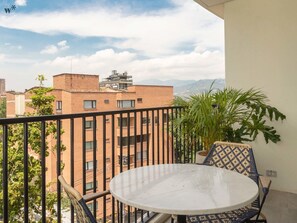 Apartment | 2 bedrooms, iron/ironing board, Internet - w Amazing 2BR in Poblado (Medellín)