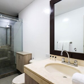 Apartment | 1 bedroom, iron/ironing board, Internet - w Elegant 1BR in San Isidro (Lima)