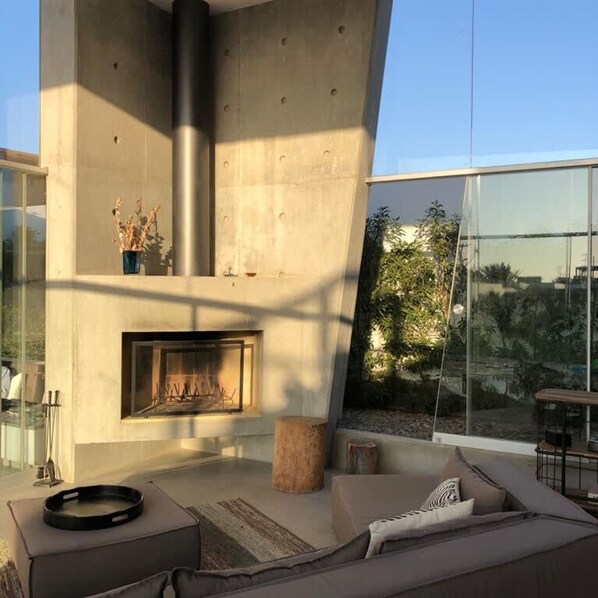 Apartemen | 5 kamar tidur dan internet