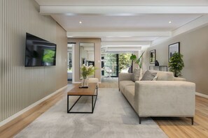 Apartment - w Spectacular 2BR With Balcony in Condesa (Mexico City)