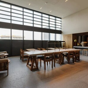 1 bedroom, Internet - Minimalist Loft With Amazing View in Cuauht moc (Mexico City)