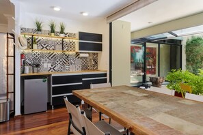 House | 4 bedrooms, Internet - w Amazing 4BR House in Condesa (Mexico City)