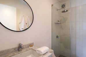 Leilighet | 1 soverom, skrivebord, strykejern/-brett og internett