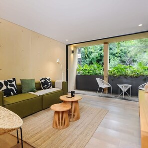 2 bedrooms, Internet