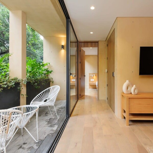 2 bedrooms, Internet