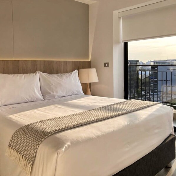 1 bedroom, iron/ironing board, Internet - w Comfortable 1BR w Modern Balcony in San Isidro (Lima)