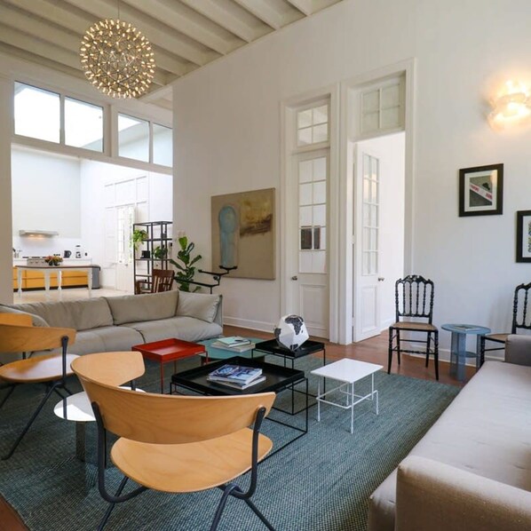 1 bedroom, Internet - w Amazing Suite in Casa Centenario (Lima)