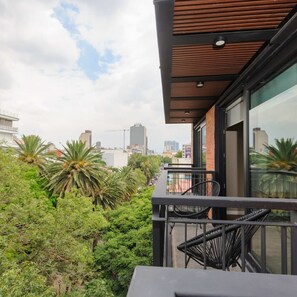 Room - w Vibrant 2BR With Balcony in Condesa (Mexico City)