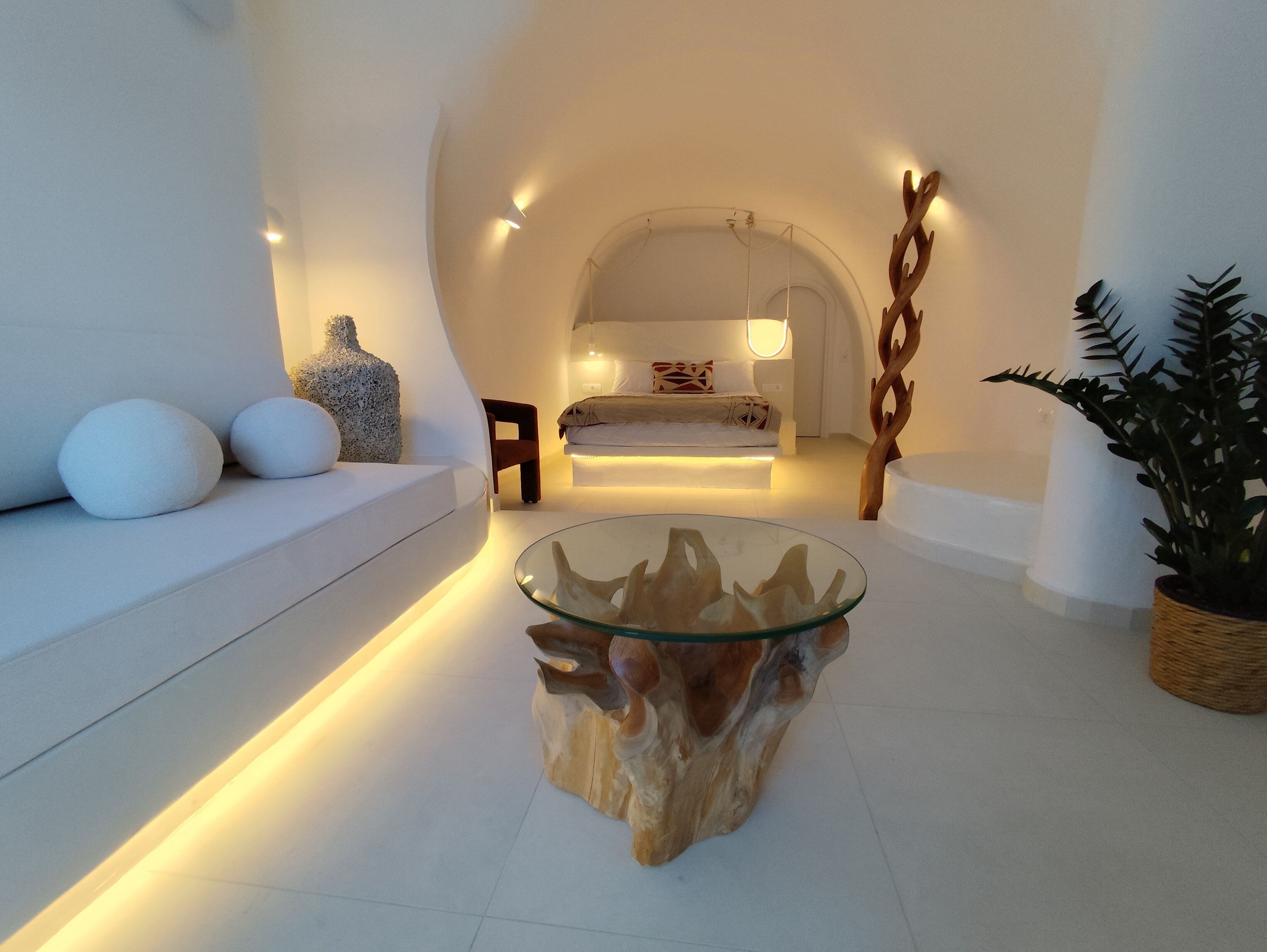 Deluxe Suite With Private Jacuzzi | Área de estar | Smart TV 40 polegadas com canais digitais