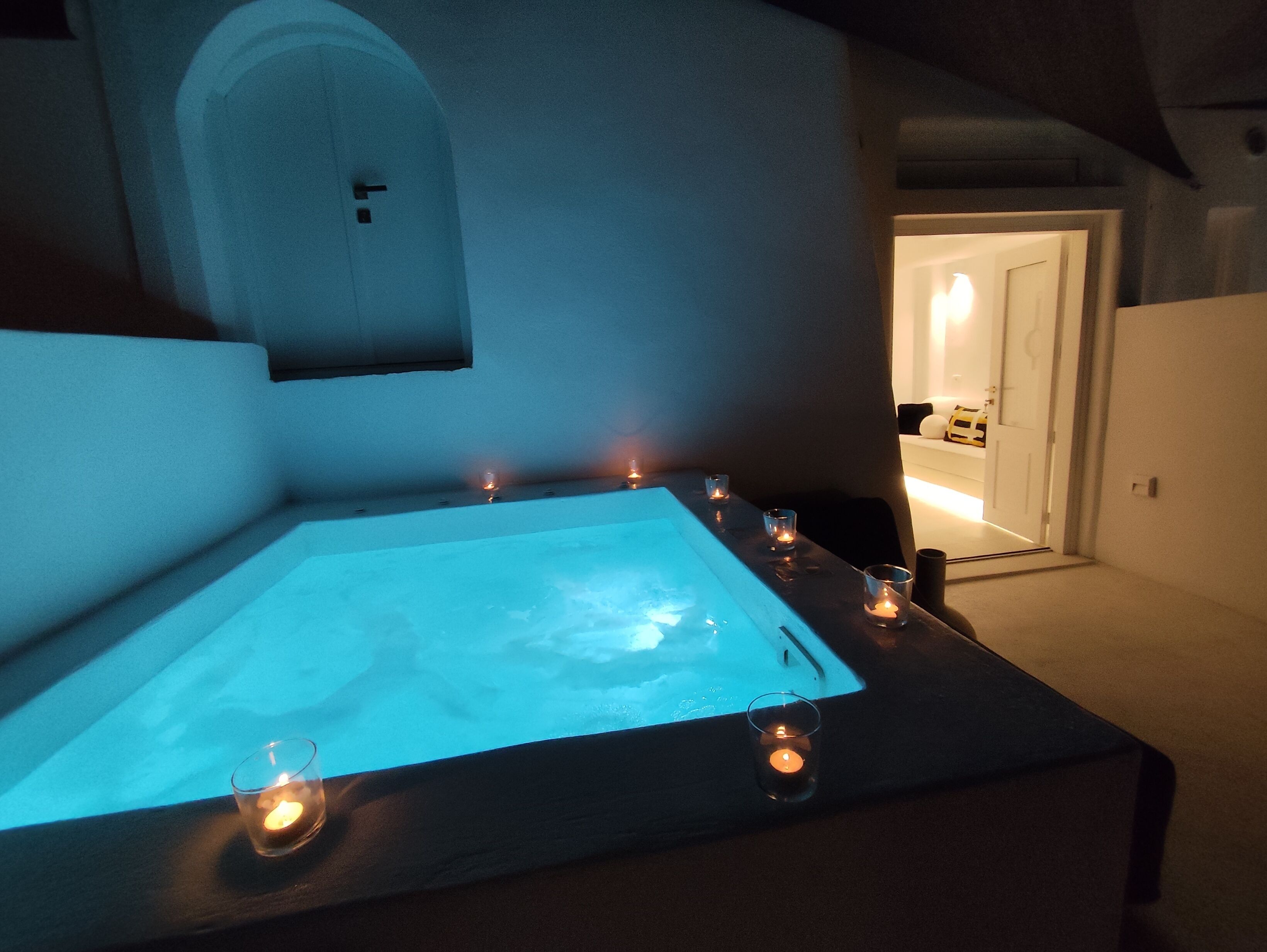 Junior Suite With Private Jacuzzi | Balcony