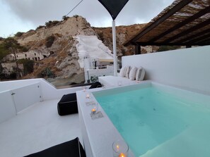 Junior Suite With Private Jacuzzi | Balkon