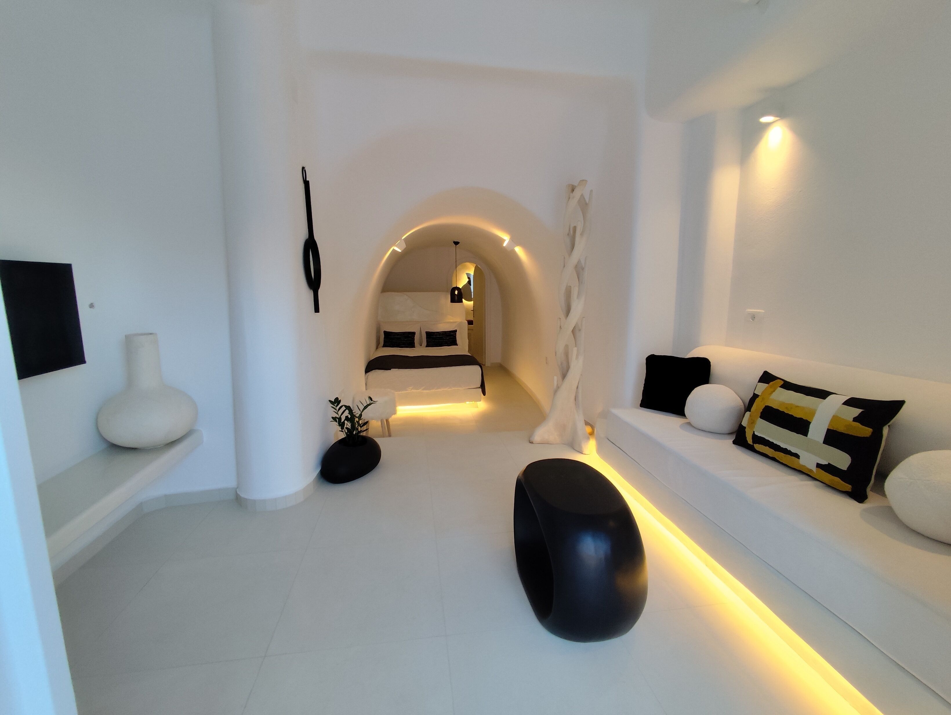 Junior Suite With Private Jacuzzi | Pillowtop beds, individually decorated, individually furnished