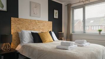 House | 3 bedrooms, free WiFi, bed sheets