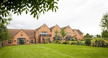 The Pear Tree Inn & Country Hotel