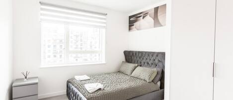 2 bedrooms, WiFi (free), bed sheets