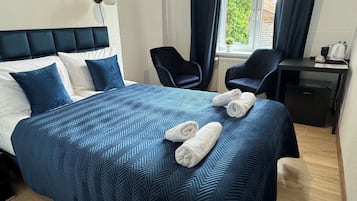 Hypo-allergenic bedding, pillowtop beds, laptop workspace, soundproofing