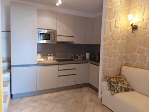 Micro-ondes, plaque de cuisson