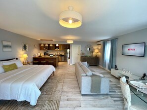 1 bedroom, iron/ironing board, WiFi, bed sheets - Villa Norman Cozy + Stylish Studio (Collectivité de Saint-Martin)