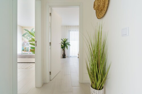 Villa Tropical, luxury house in a quiet area with private swimming pool 