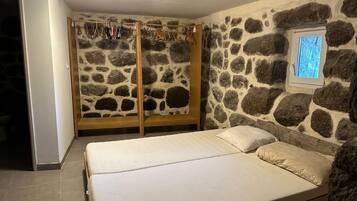 3 bedrooms