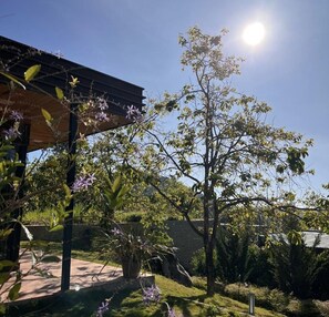 Bagian depan properti