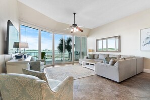 Living area - Caribe Penthouse B106 (Orange Beach)